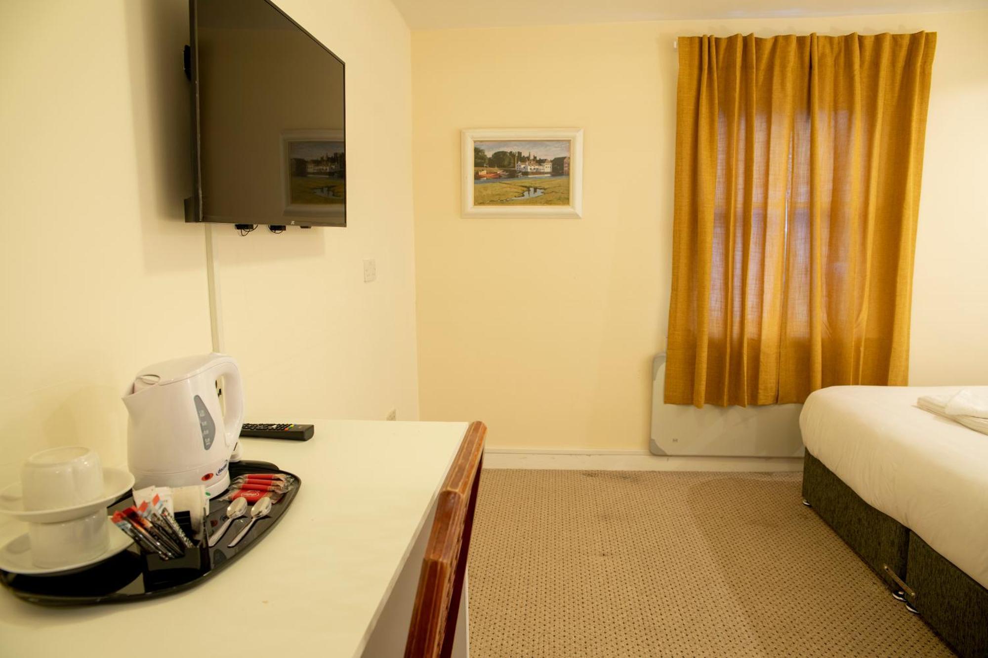 Douglas Arms Hotel Castle Douglas Bilik gambar