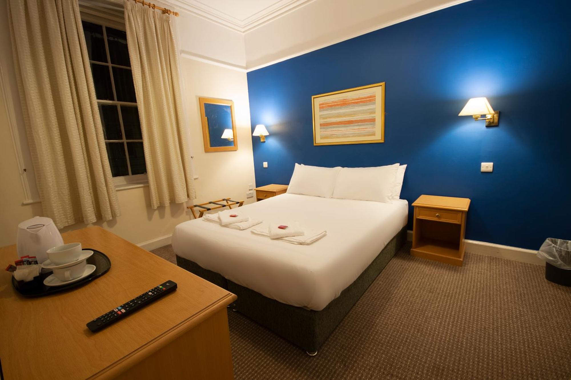 Douglas Arms Hotel Castle Douglas Bilik gambar