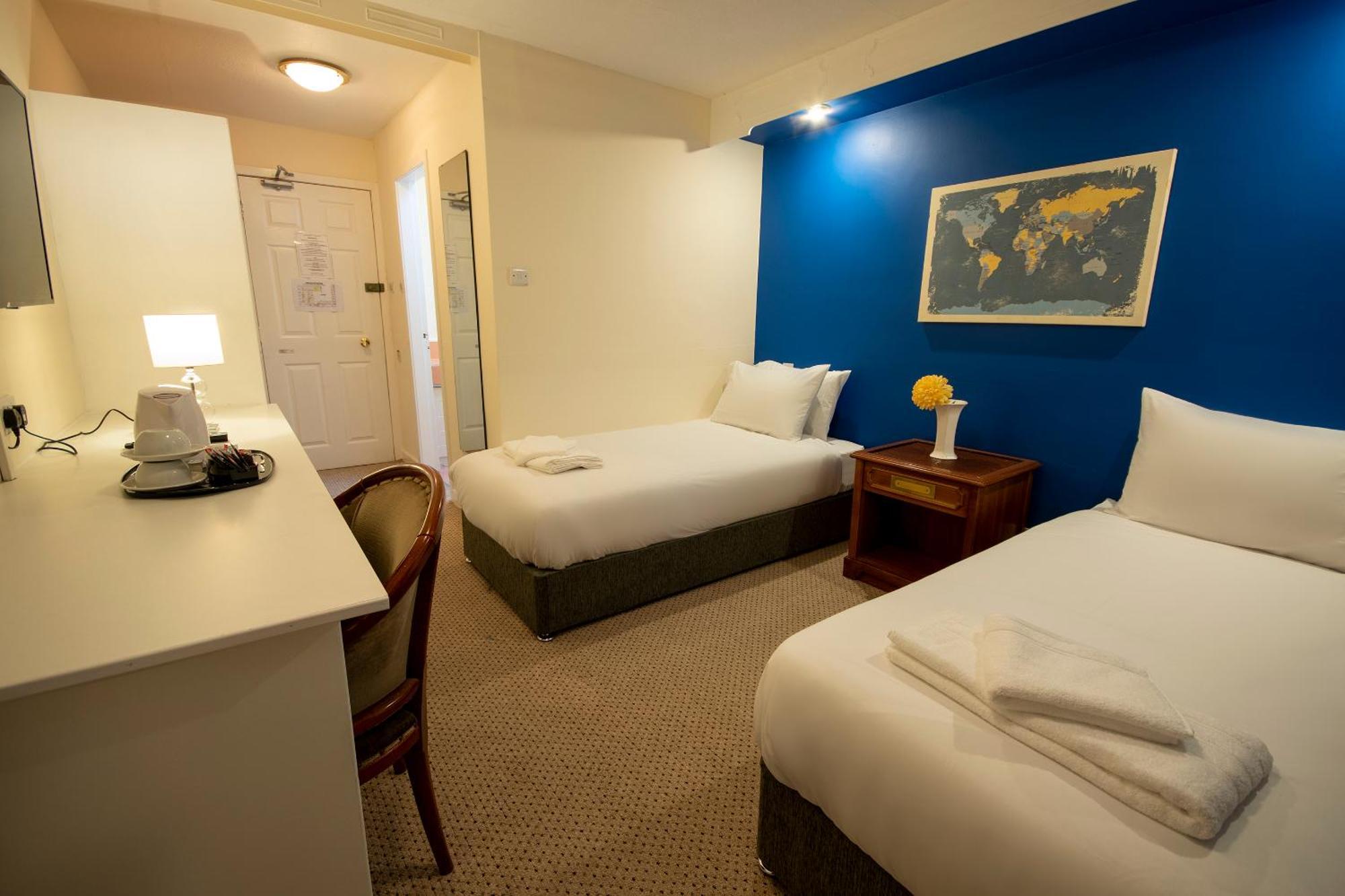 Douglas Arms Hotel Castle Douglas Bilik gambar
