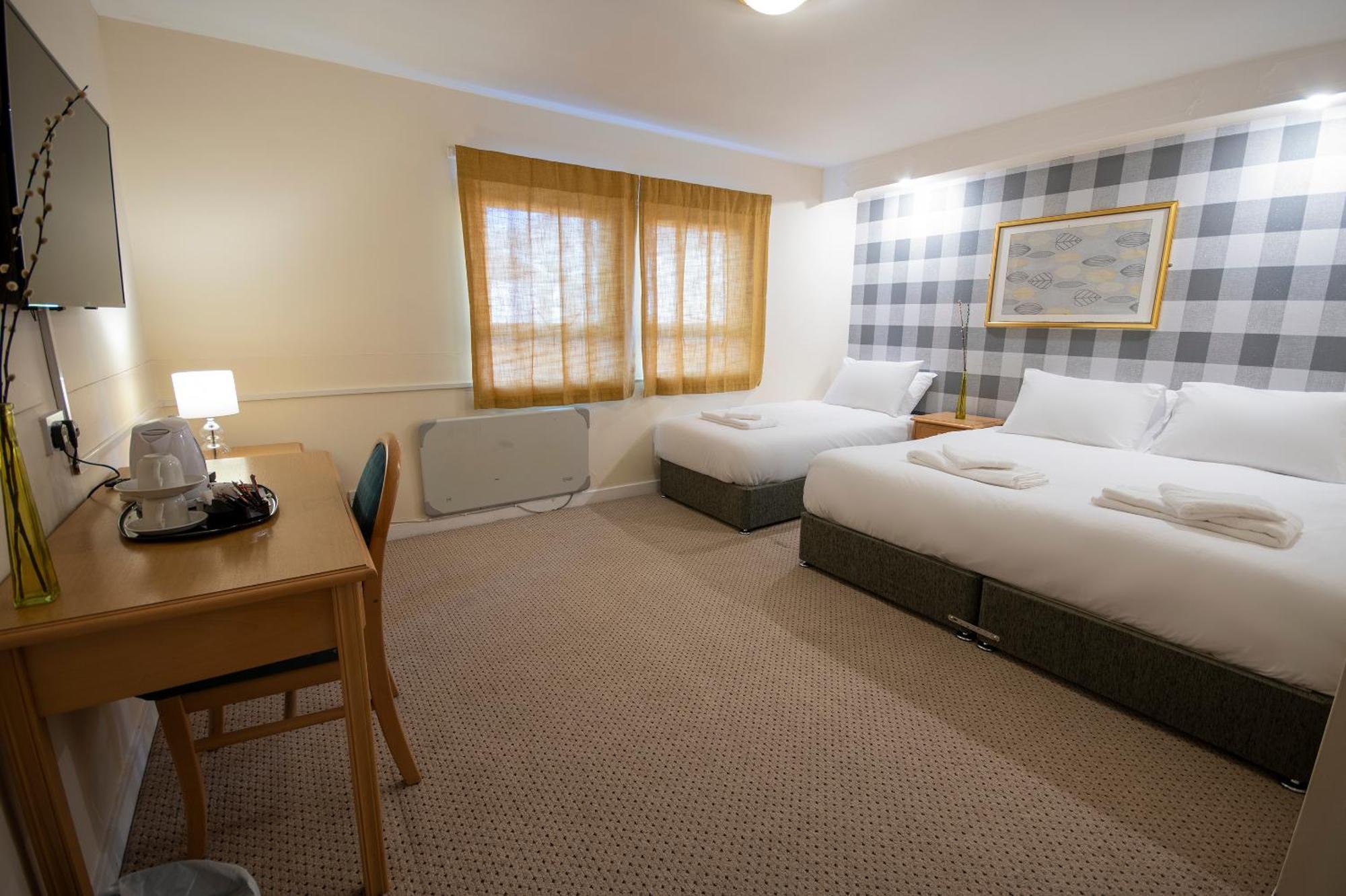 Douglas Arms Hotel Castle Douglas Bilik gambar